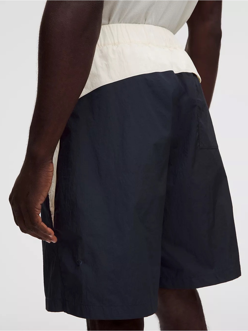 NWT Lululemon Nylon Relaxed Track Short 9” True Navy/Coconut Ivory Men’s L - Picture 2 of 9